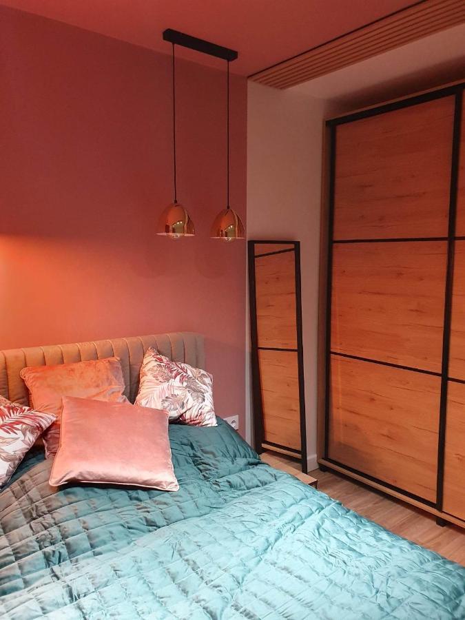 Apartament 3 Pokojowy Lub Pokoj W Mieszkaniu W Nowym Bloku Warszawa Zewnętrze zdjęcie