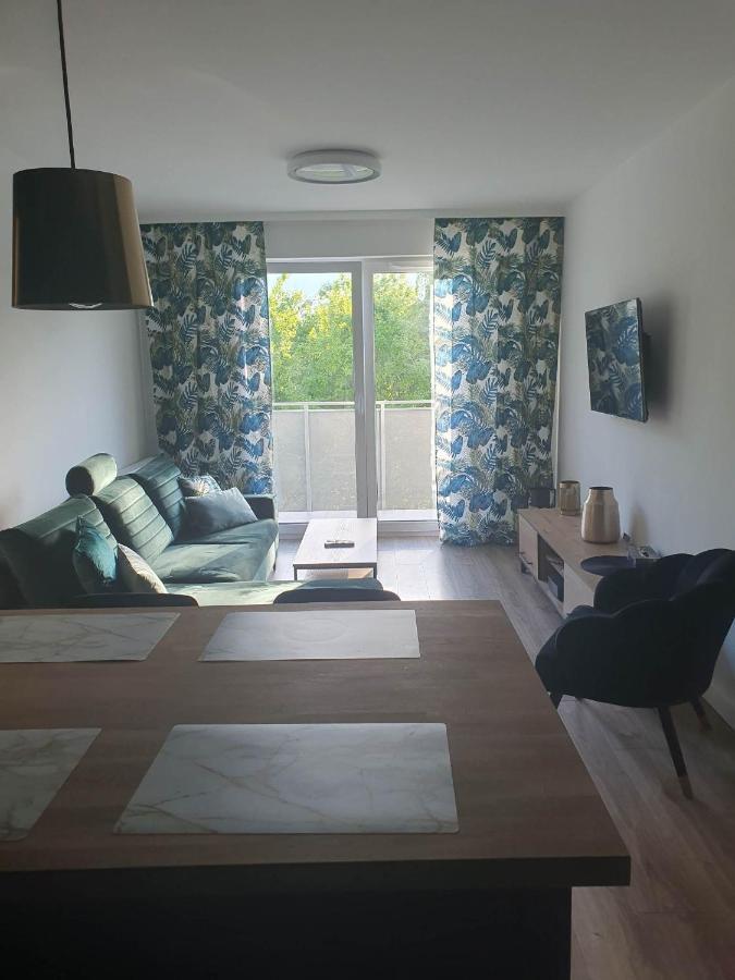 Apartament 3 Pokojowy Lub Pokoj W Mieszkaniu W Nowym Bloku Warszawa Zewnętrze zdjęcie