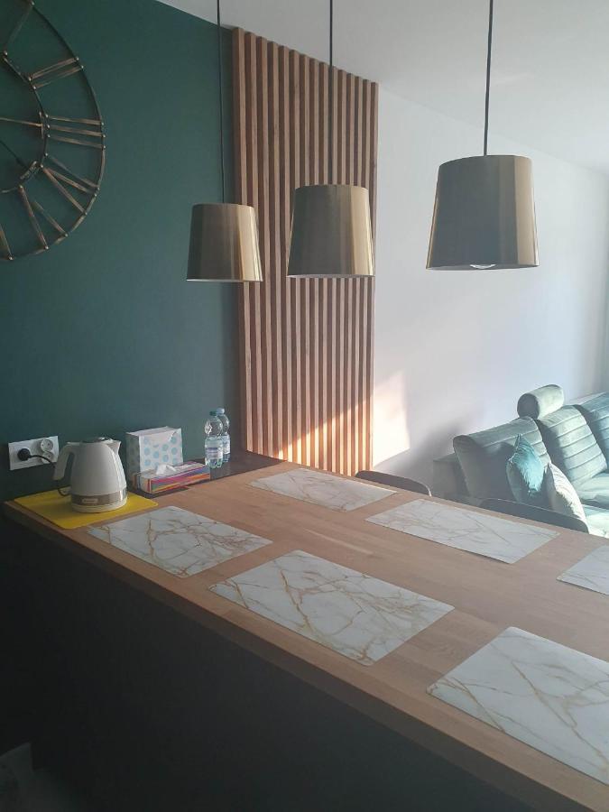 Apartament 3 Pokojowy Lub Pokoj W Mieszkaniu W Nowym Bloku Warszawa Zewnętrze zdjęcie