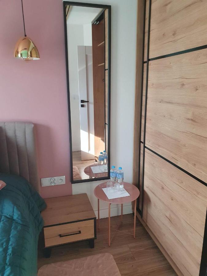 Apartament 3 Pokojowy Lub Pokoj W Mieszkaniu W Nowym Bloku Warszawa Zewnętrze zdjęcie