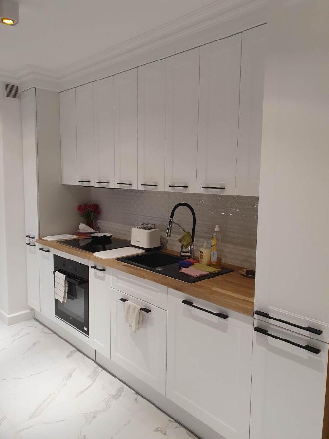Apartament 3 Pokojowy Lub Pokoj W Mieszkaniu W Nowym Bloku Warszawa Zewnętrze zdjęcie